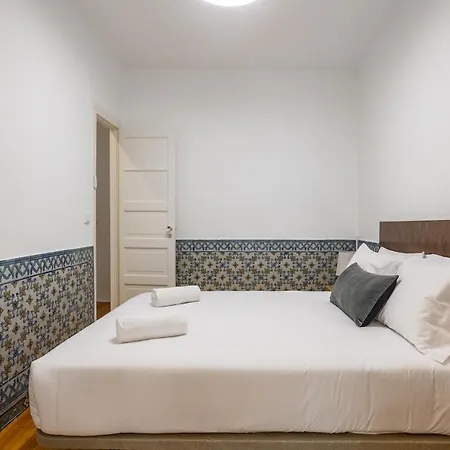 Hip & Renovated T.m. Flat In Bairro Alto شقة *