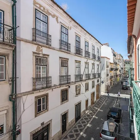 Hip & Renovated T.m. Flat In Bairro Alto Apartmán *